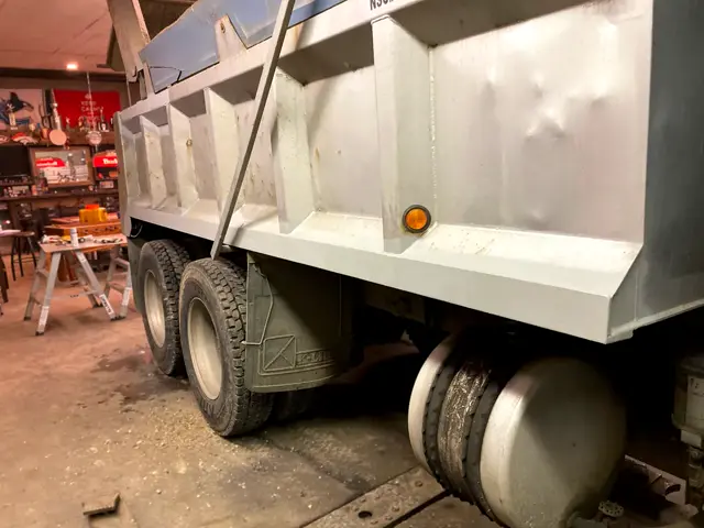 Dump box repair